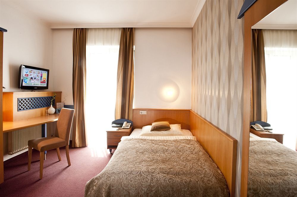 Hotel Geyer 클라겐푸르트 외부 사진